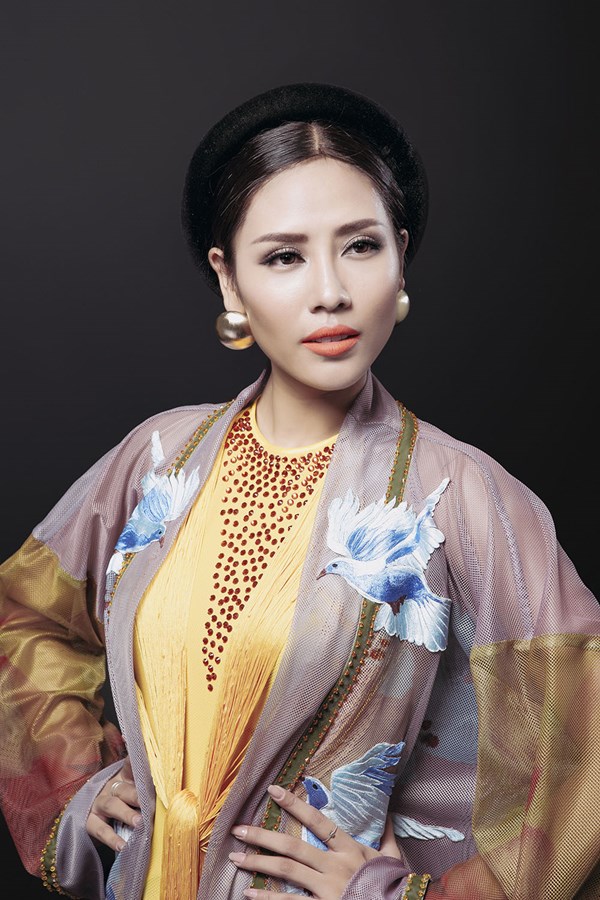 Ngây ngất với vẻ đẹp của Nguyễn Thị Loan trong tà áo tứ thân - Ảnh 2.