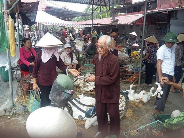 Xã Nguyên Giáp, Hải Dương giao thầu chợ Quý Cao trái quy định? - Ảnh 2.