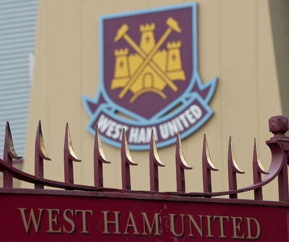 Vì truyền thống, West Ham quyết không bán búa, tậu bò húc - Ảnh 1.