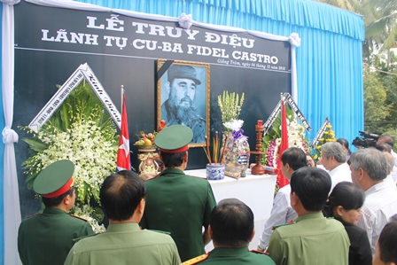 Bến Tre tổ chức lễ truy điệu Chủ tịch Fidel Castro - Ảnh 1.