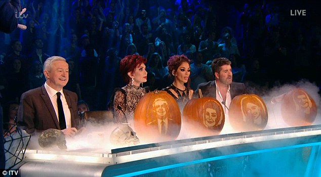 Tử thần ghé thăm The X-Factor, giám khảo sợ hãi bật dậy khỏi ghế nóng - Ảnh 1.