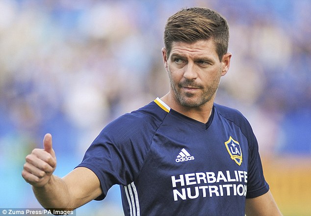 Gerrard và những bức ảnh để đời trong sự nghiệp quần đùi áo số - Ảnh 12.