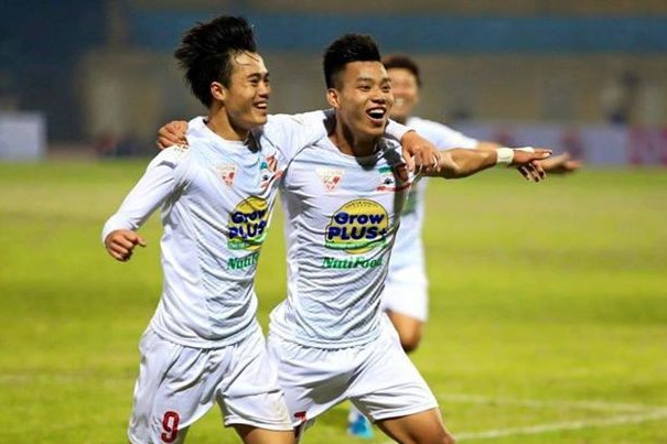 Lịch thi đấu và trực tiếp bóng đá vòng 11 V.League 2017: HAGL vs CLB Quảng Nam, Hải Phòng vs SLNA - Ảnh 1.