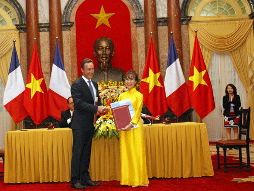 Nhìn lại chuyến thăm Việt Nam của Tổng thống Pháp: Thúc đẩy trụ cột hợp tác kinh tế - Ảnh 4.