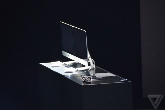 Những chiếc iMac được Apple chuẩn bị sẵn cho sự kiện ra mắt iPhone mới Những chiếc iMac được Apple chuẩn bị sẵn cho sự kiện ra mắt iPhone mới