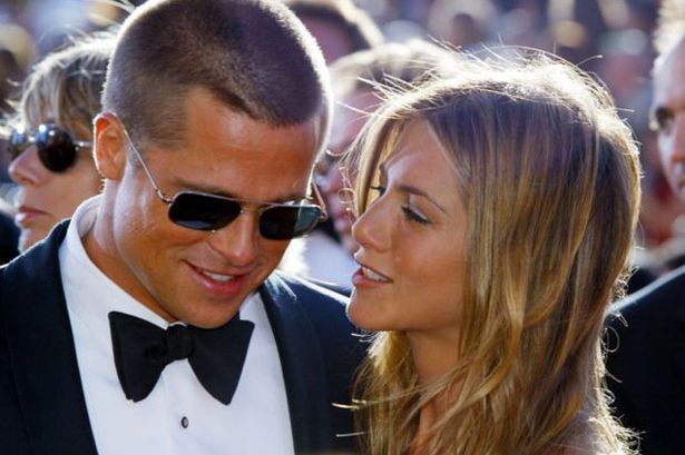 Jennifer Aniston: Brad Pitt – Angelina Jolie chia tay là nghiệp chướng - Ảnh 1.
