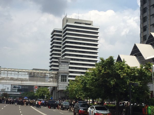 Quang cảnh xung quanh Jakarta Theatre (Ảnh: Saifulcna/Twitter)