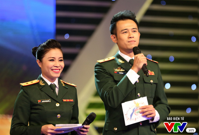 MC Hoàng Linh: MC Đức Bảo hấp dẫn hơn khi... ở vùng biển đảo - Ảnh 5.