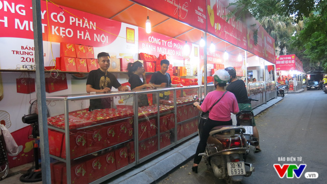 Bánh Trung thu 2016: Tăng nhẹ về giá - Ảnh 3.