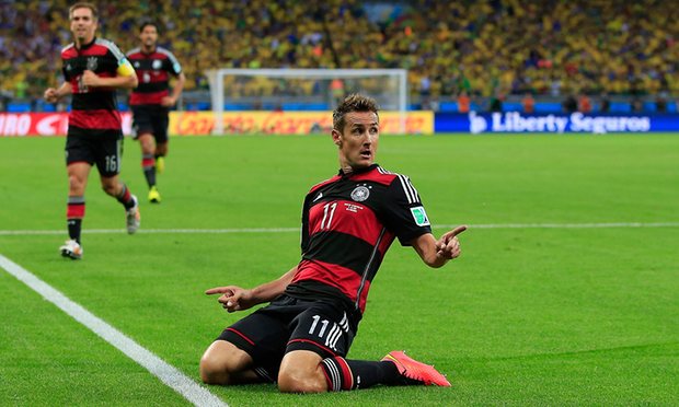 Vua phá lưới World Cup Miroslav Klose chính thức giải nghệ - Ảnh 1.