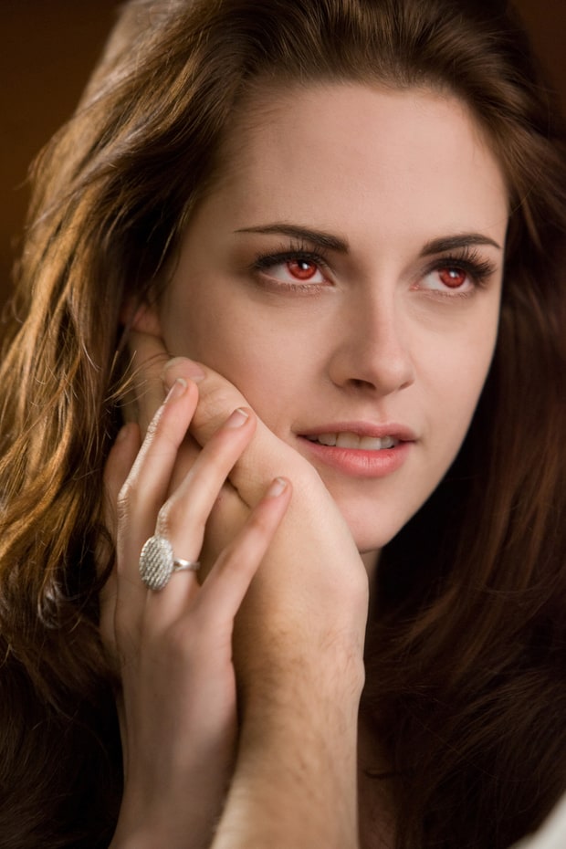 Rao bán nhẫn đính hôn của cặp đôi Bella - Edward trong Twilight - Ảnh 1.