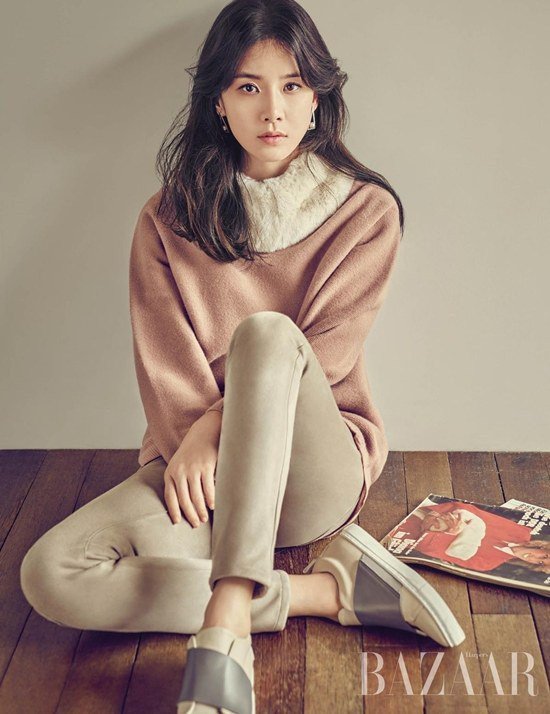 Lee Bo Young đẹp tựa nữ thần mùa thu - Ảnh 1.