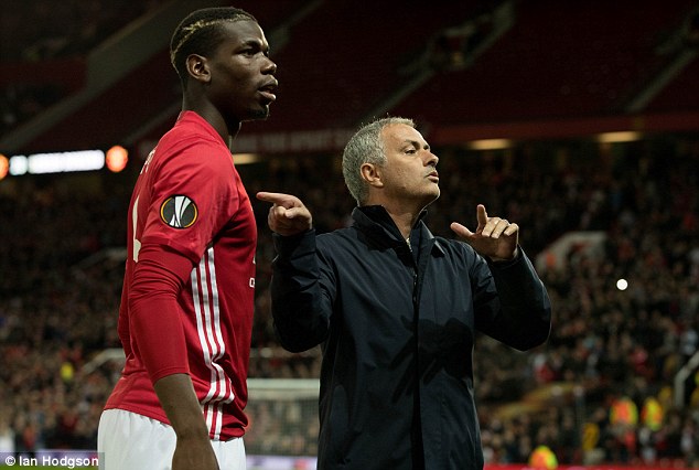 Jose Mourinho nài nỉ: Hãy cho Pogba thời gian! - Ảnh 1.