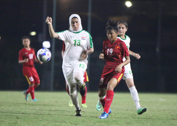 Thắng Iraq 3-0, U16 nữ Việt Nam vững ngôi nhì bảng D  - Ảnh 1.