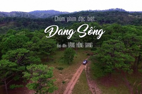 Đạo diễn Đặng Hồng Giang - Người miệt mài chưng cất phim tài liệu - Ảnh 1.