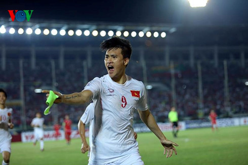  Công Vinh úp mở giải nghệ sau khi kết thúc AFF Cup 2016? - Ảnh 2.