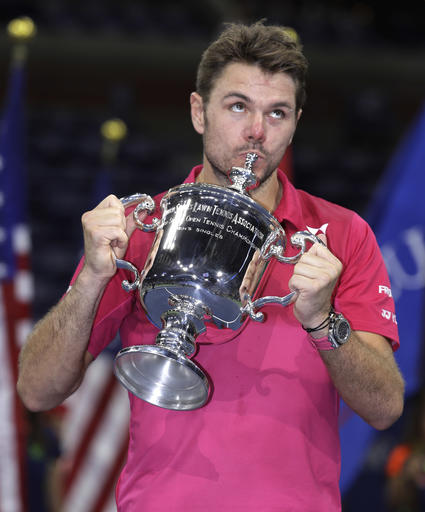  Nhìn lại chiến thắng ngọt ngào của Wawrinka trước Djokovic - Ảnh 18.