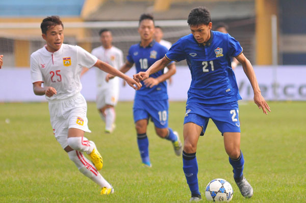 U19 Thái Lan nhọc nhằn thắng Lào trong ngày ra quân - Ảnh 1.