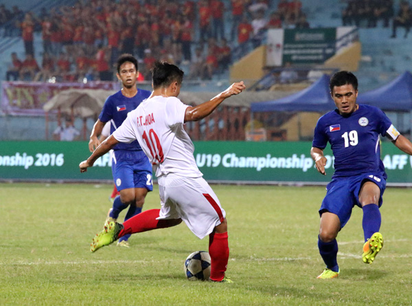 VIDEO U19 Việt Nam 4-3 U19 Philippines: Thắng nhưng vẫn lo - Ảnh 1.