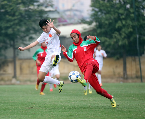 Hạ Iran 2-0, U19 nữ Việt Nam giành vé dự VCK U19 nữ châu Á 2017 - Ảnh 2.