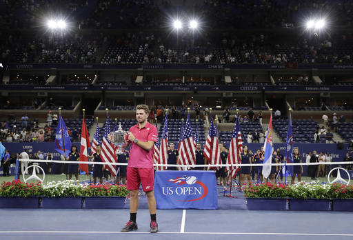  Nhìn lại chiến thắng ngọt ngào của Wawrinka trước Djokovic - Ảnh 20.