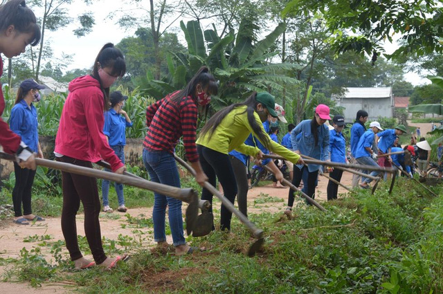 Mùa Hè xanh giàu ý nghĩa của SV tình nguyện ĐH Nông Lâm Thái Nguyên - Ảnh 3.