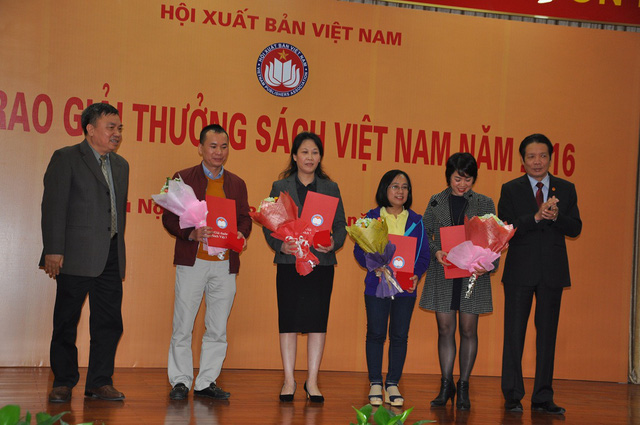 90 đầu sách đạt giải thưởng sách Việt Nam năm 2016 - Ảnh 3.