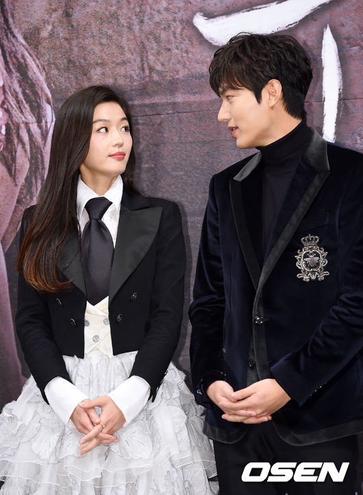 Lee Min Ho - Jun Ji Hyun sánh đôi ra mắt phim mới - Ảnh 10.