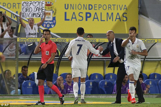 Borussia Dortmund - Real Madrid: Chờ câu trả lời từ Ronaldo - Ảnh 1.