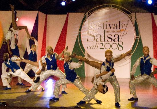 Lễ hội salsa lớn nhất thế giới tại Colombia - Ảnh 4.