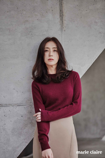 Song Yoon Ah trẻ đẹp không ngờ ở độ tuổi U50 - Ảnh 4.