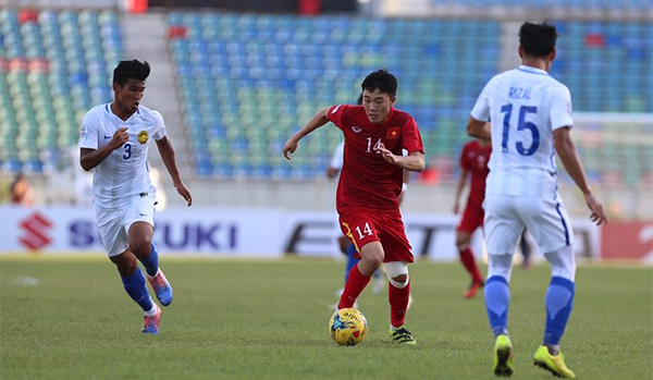 Lò đào tạo HAGL-JMG được khen hết lời sau vòng bảng AFF Cup - Ảnh 1.