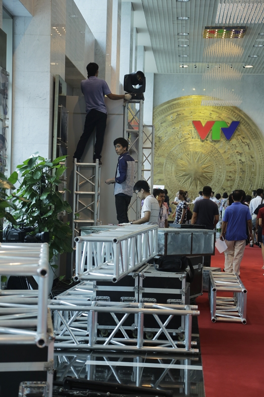 VTV Awards 2017: Tất bật công tác chuẩn bị trước giờ G - Ảnh 11.