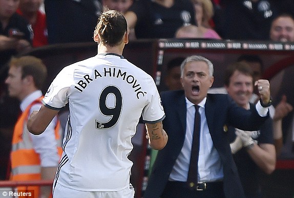 LA Galaxy chèo kéo Ibrahimovic, Jose Mourinho vẫn nói cứng - Ảnh 2.