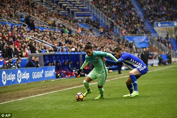 Deportivo Alaves 0-6 Barcelona: Show diễn của tam tấu MSN - Ảnh 3.