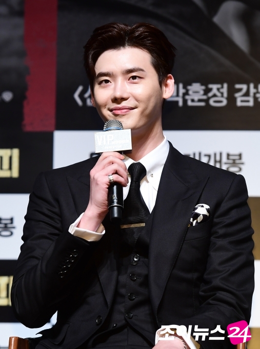 Quý ông U50 Jang Dong Gun khoe vẻ lịch lãm, đánh bật đàn em Lee Jong Suk - Ảnh 8.