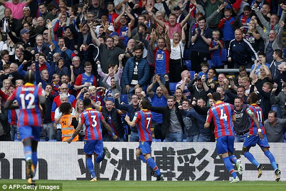 VIDEO Crystal Palace 2-1 Chelsea: ĐKVĐ biếu đội chót bảng 3 điểm đầu tay - Ảnh 2.