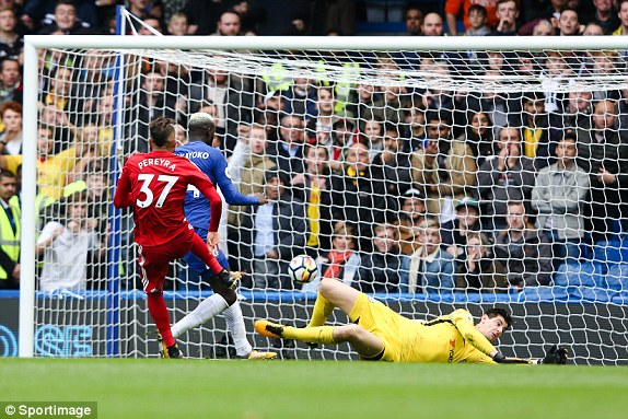 VIDEO Chelsea 4-2 Watford: Batshuayi sắm vai siêu dự bị - Ảnh 2.