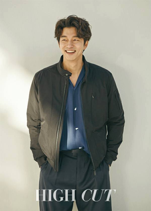 Gong Yoo đốn tim fan bởi vẻ bụi bặm, phóng khoáng - Ảnh 1.