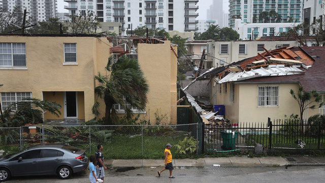 Bị cuồng phong Irma càn quét, Tổng thống Mỹ tuyên bố thảm họa lớn ở Florida - Ảnh 2.