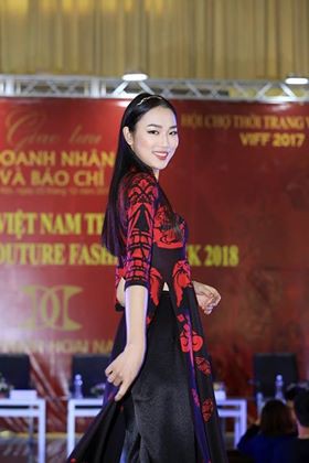 NTK mở màn Paris Fashion Week - Haute Couture 2018 là người Việt - Ảnh 2.