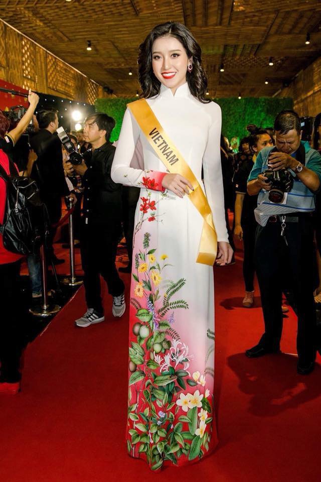 Huyền My khóc nức nở, xin lỗi khán giả vì trượt Top 5 Miss Grand International 2017 - Ảnh 4.