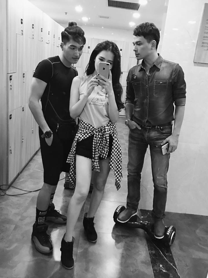 D&agrave;n diễn vi&ecirc;n Gh&eacute;t th&igrave; y&ecirc;u th&ocirc;i cực đ&aacute;ng y&ecirc;u qua loạt ảnh hậu trường - Ảnh 12.