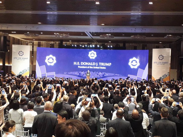 APEC 2017: Tổng thống Hoa Kỳ Donald Trump phát biểu tại CEO Summit - Ảnh 1.