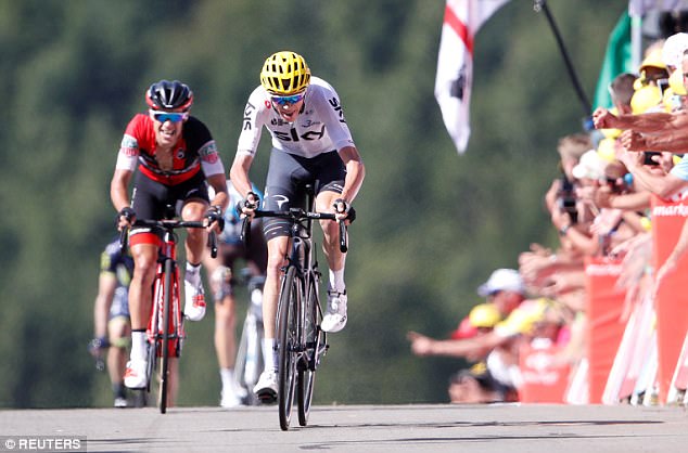 Chris Froome giành áo vàng sau chặng 5 Tour de France 2017 - Ảnh 1.