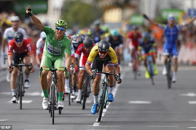 Chặng 11 Tour de France 2017: Ấn tượng phong độ của Marcel Kittel - Ảnh 1.