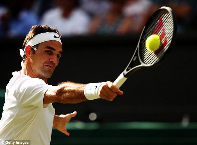 Roger Federer thẳng tiến vào bán kết Wimbledon - Ảnh 2.