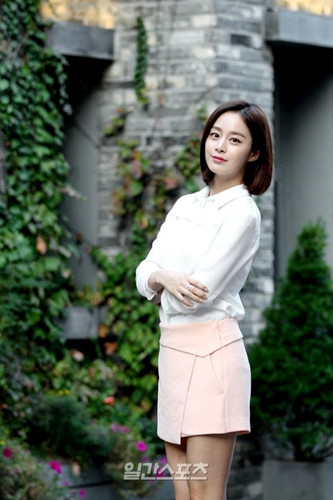 Kim Tae Hee đẹp không tì vết trong bộ ảnh mới - Ảnh 5.