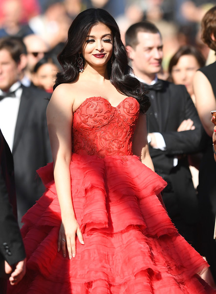 Aishwarya Rai tỏa sáng như một nữ hoàng tại LHP Cannes 2017 - Ảnh 8.