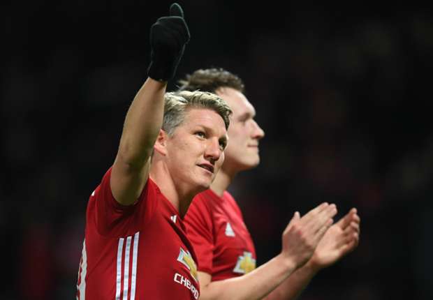 Cay đắng rời Man Utd, Schweinsteiger nhắn nhủ gì với Mourinho? - Ảnh 1.